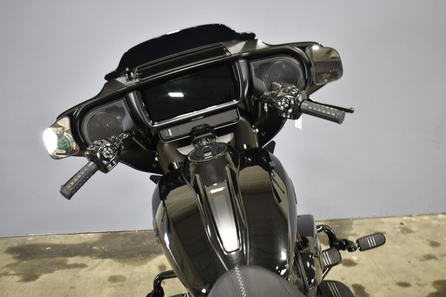 2024 Harley-Davidson Street Glide Vivid Black
