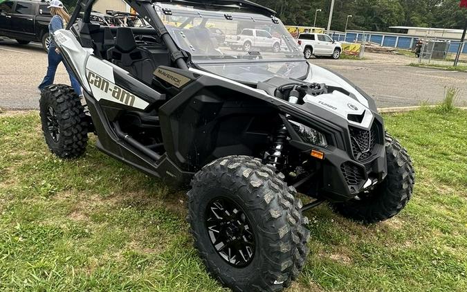 2024 Can-Am® Maverick X3 DS Turbo Catalyst Gray