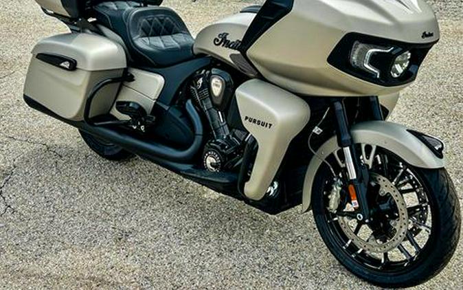 2023 Indian Motorcycle Pursuit® Dark Horse® with Premium Package