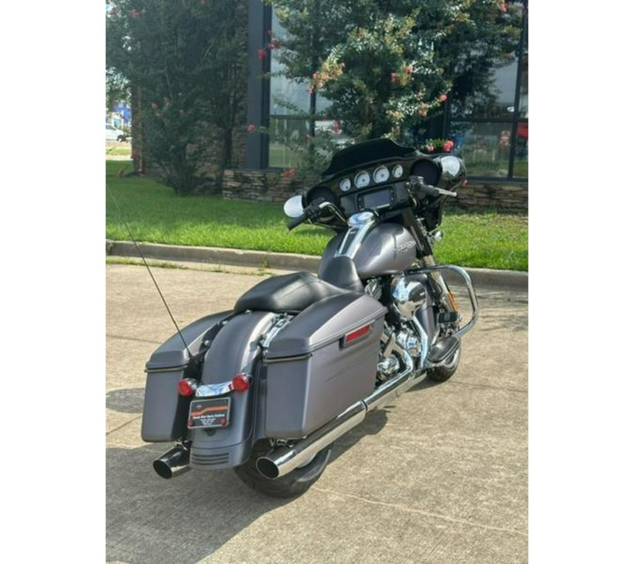 2016 Harley-Davidson® FLHXS - Street Glide® Special