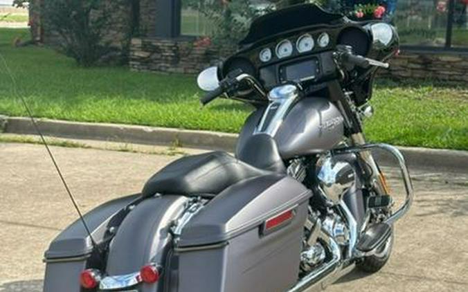 2016 Harley-Davidson® FLHXS - Street Glide® Special