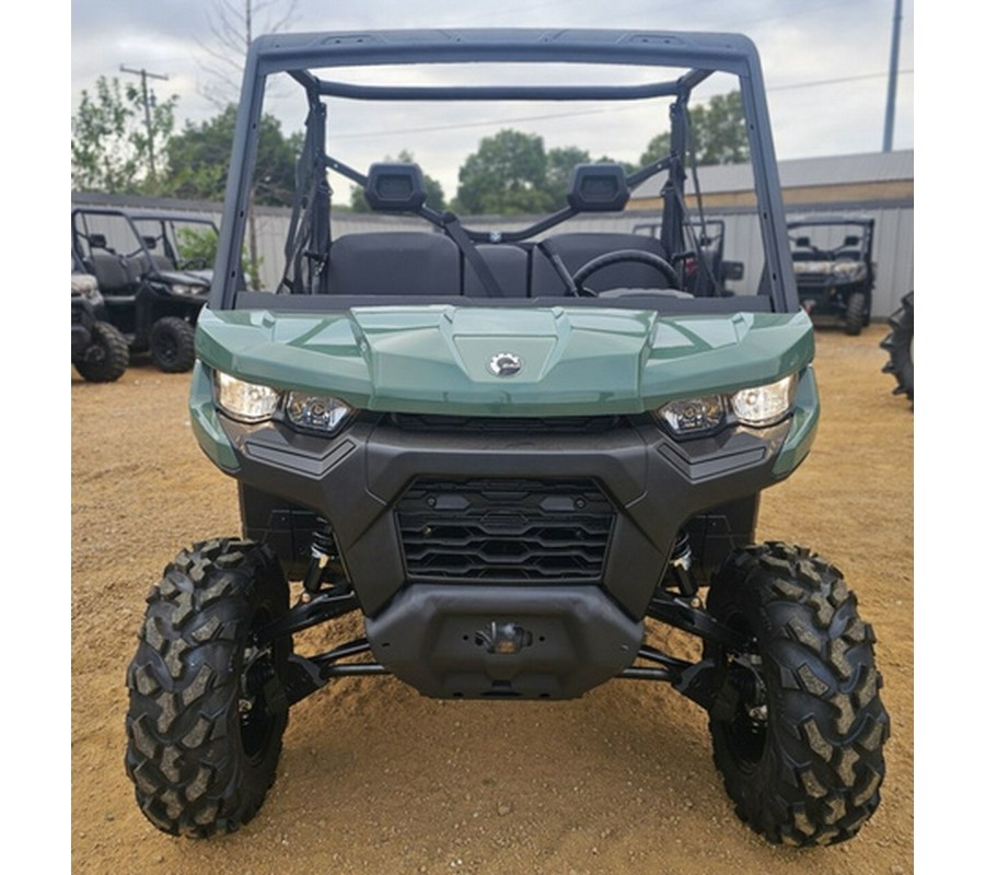 2025 Can-Am Defender DPS HD10