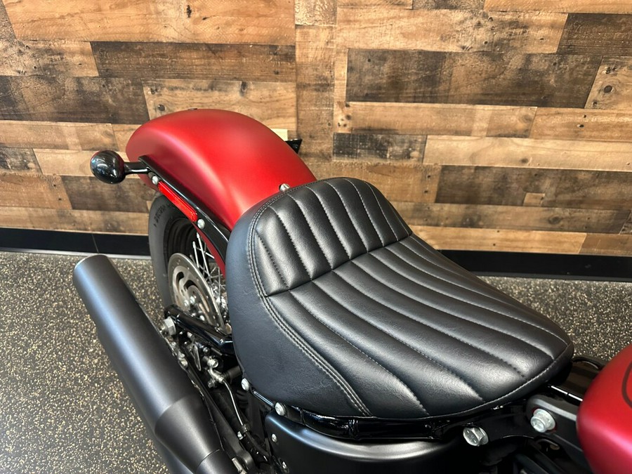 2019 Harley-Davidson® Street Bob® Wicked Red Denim