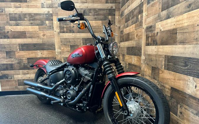 2019 Harley-Davidson® Street Bob® Wicked Red Denim