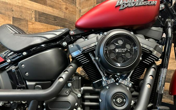 2019 Harley-Davidson® Street Bob® Wicked Red Denim