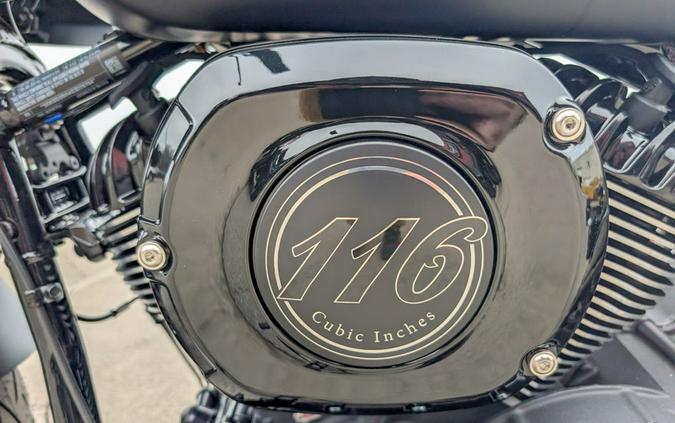 2025 Indian Motorcycle® Sport Chief Black Smoke