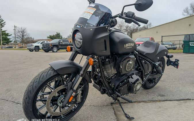2025 Indian Motorcycle® Sport Chief Black Smoke