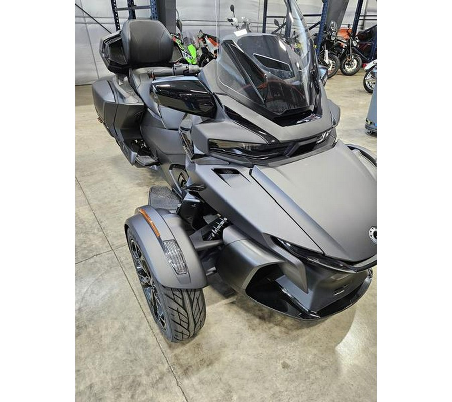 2023 Can-Am® RT LIMITED SE6