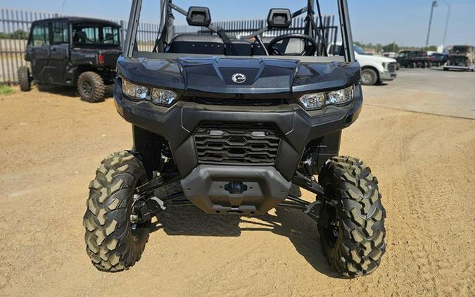 2025 Can-Am Defender DPS HD10