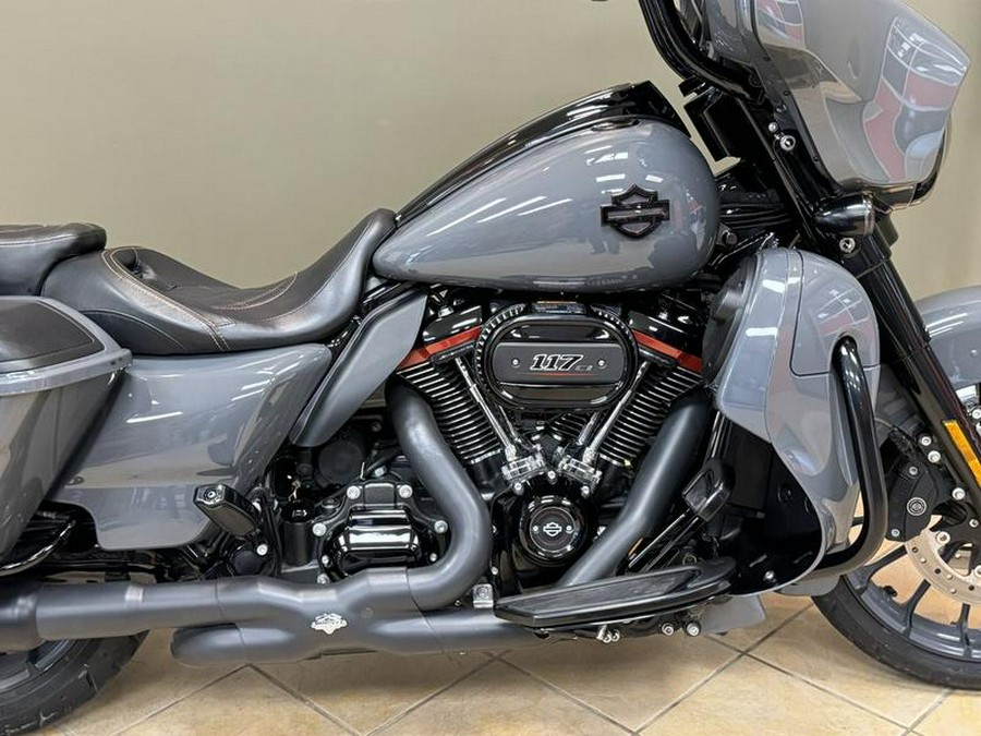 2018 Harley-Davidson® FLHXSE - CVO™ Street Glide®