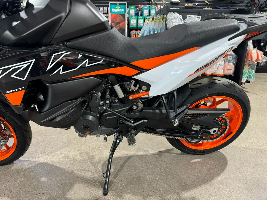 2024 KTM 890 SMT