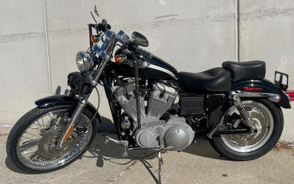 2003 Harley-Davidson® XL883C - Sportster® Custom 833C