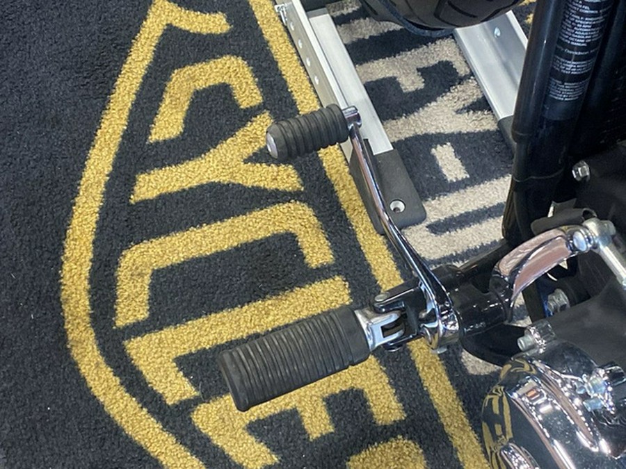 2019 Harley-Davidson Softail FLSB - Sport Glide