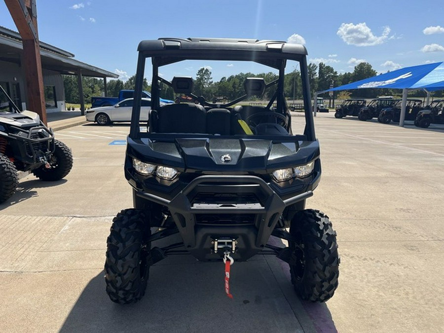 2024 Can-Am Defender XT HD10