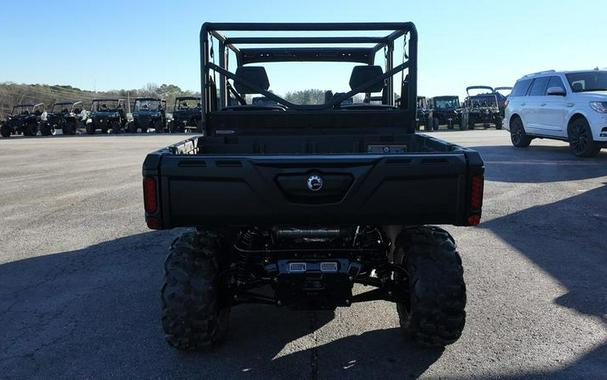 2026 Can-Am® Defender MAX HD7