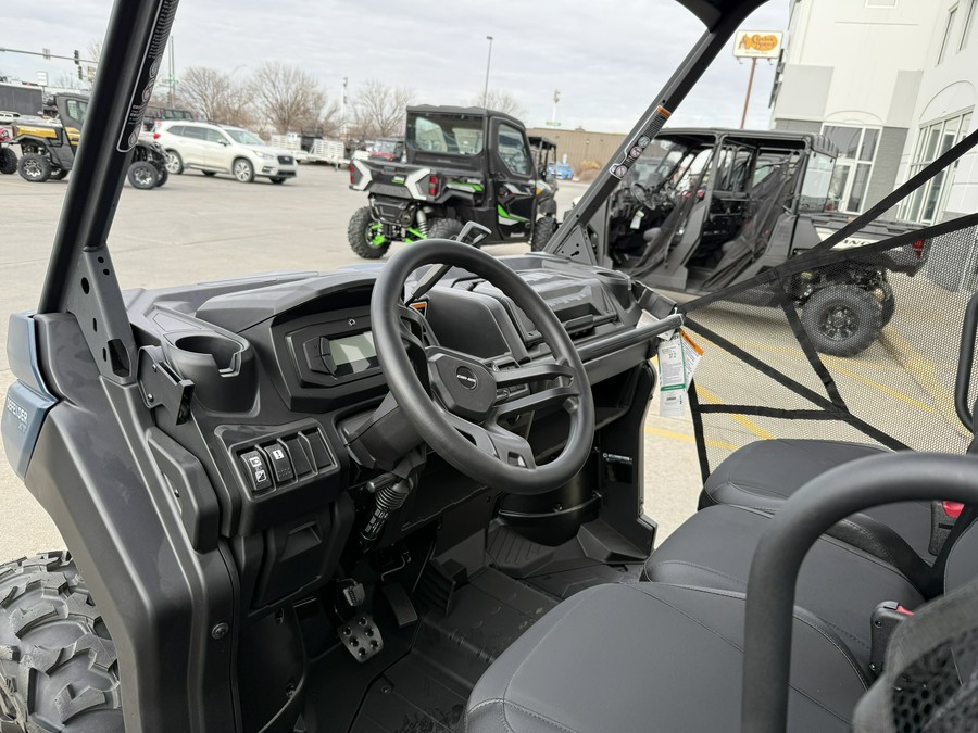 2026 Can-Am Defender HD7 XT
