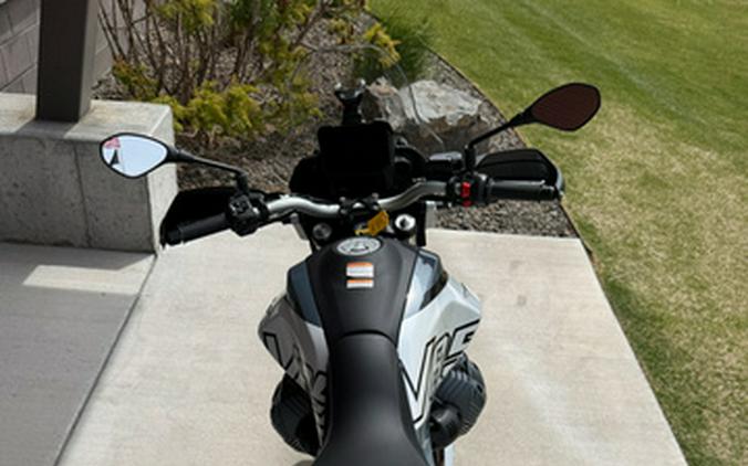 2025 Moto Guzzi V85 TT E5+