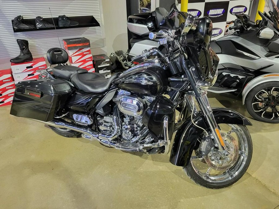 2012 Harley-Davidson FLHXSE3 - CVO Street Glide