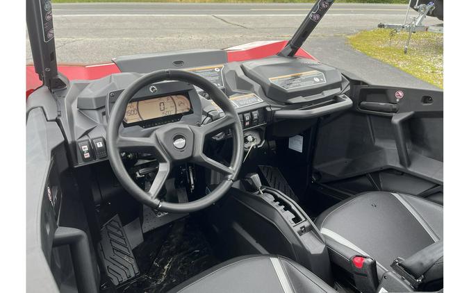 2024 Can-Am Commander XT 1000R Red / Black