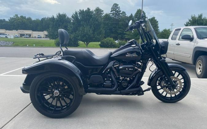 2023 Harley-Davidson Freewheeler Vivid Black