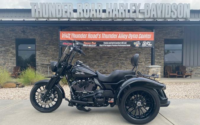 2023 Harley-Davidson Freewheeler Vivid Black