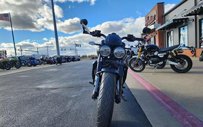 2025 Triumph Rocket 3 Storm R