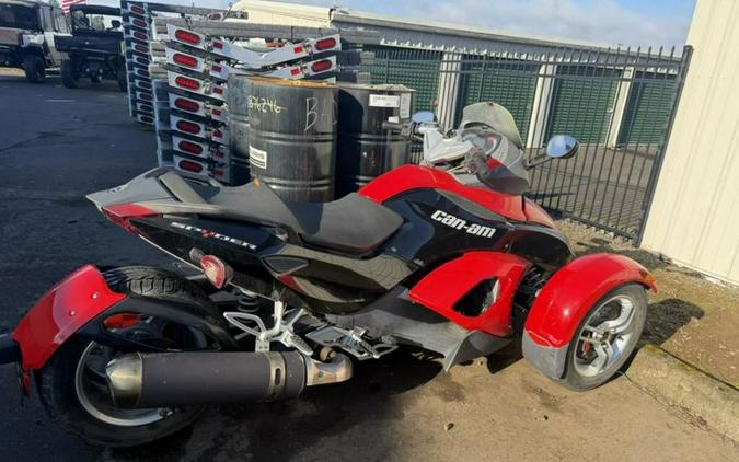 2009 Can-Am® Spyder Roadster SM5