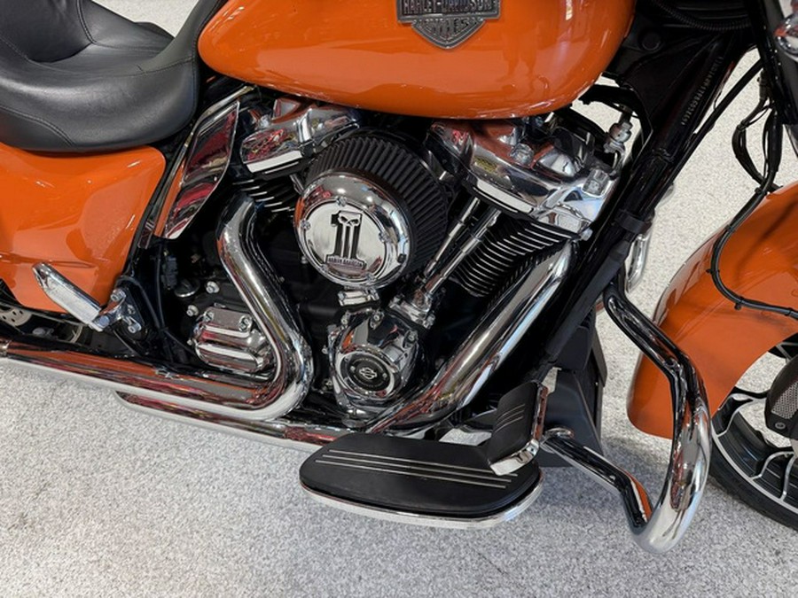 2023 Harley-Davidson Street Glide FLHXS - Special
