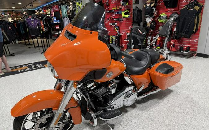 2023 Harley-Davidson Street Glide FLHXS - Special