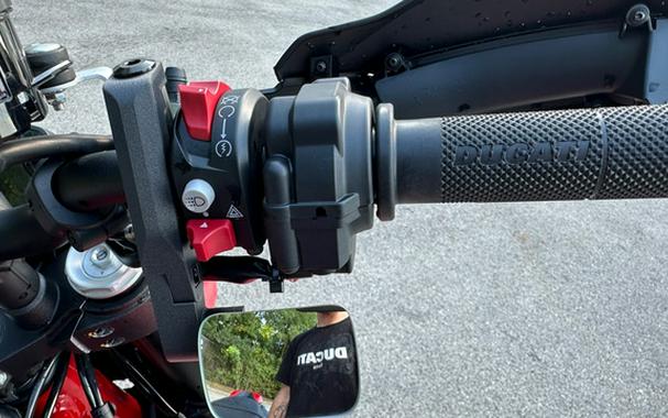 2025 Ducati Hypermotard 950