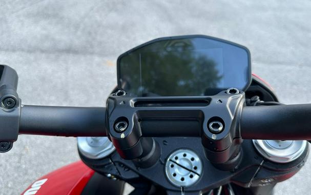 2025 Ducati Hypermotard 950