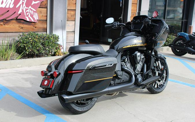 2026 Indian Motorcycle® Challenger® Dark Horse® 112 Black Crystal w/Black Metallic & Championship G