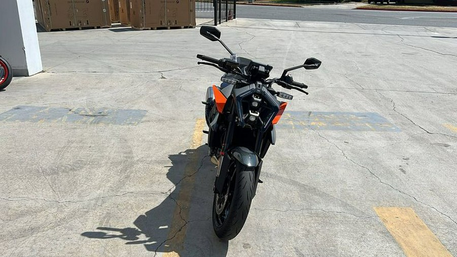 2024 KTM 990 DUKE