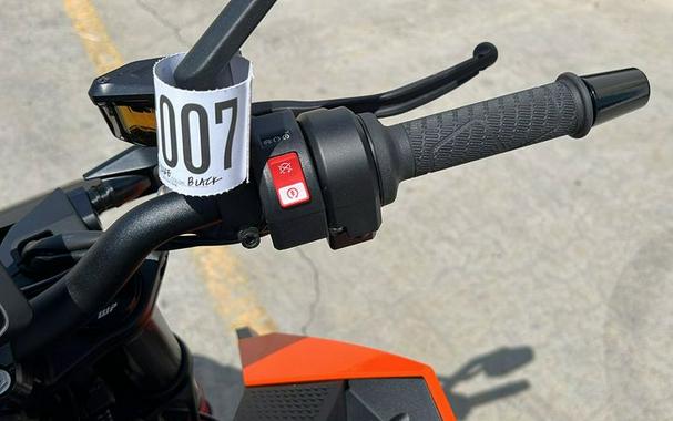 2024 KTM 990 DUKE