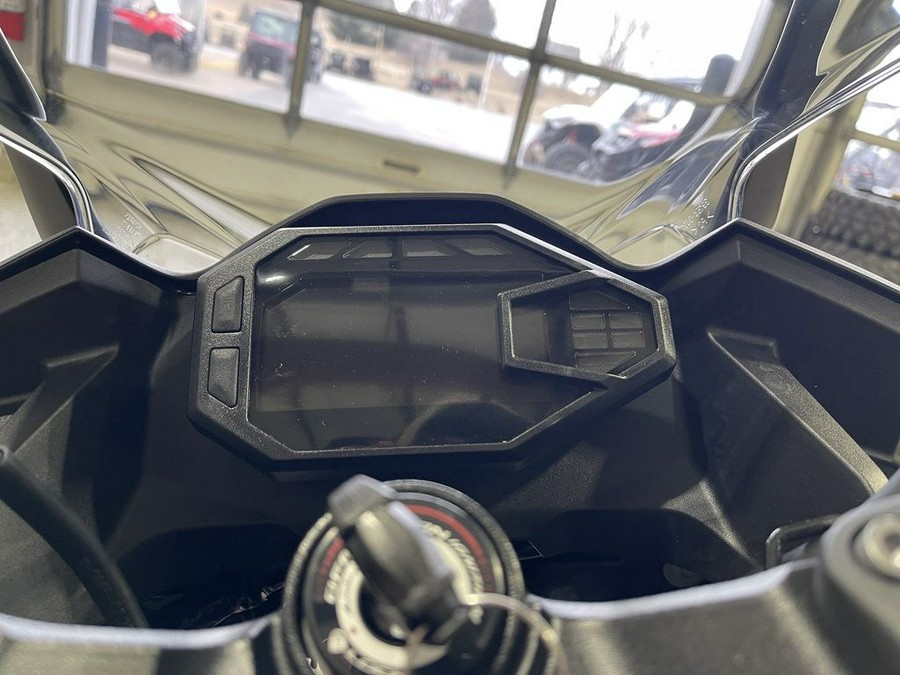 2025 Kawasaki Ninja® 500 ABS Metallic Flat Spark Black/Metallic Spark Black