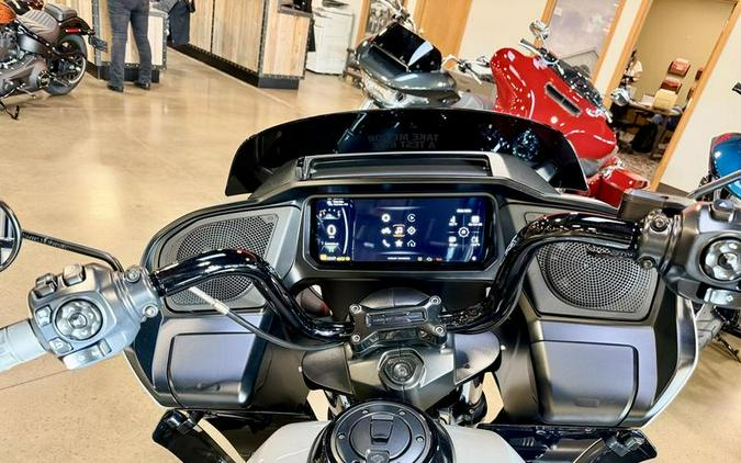 2025 Harley-Davidson® FLTRX - Road Glide®