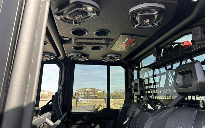 2026 Can-Am® Defender MAX Limited HD11 Desert Tan & Carbon Black