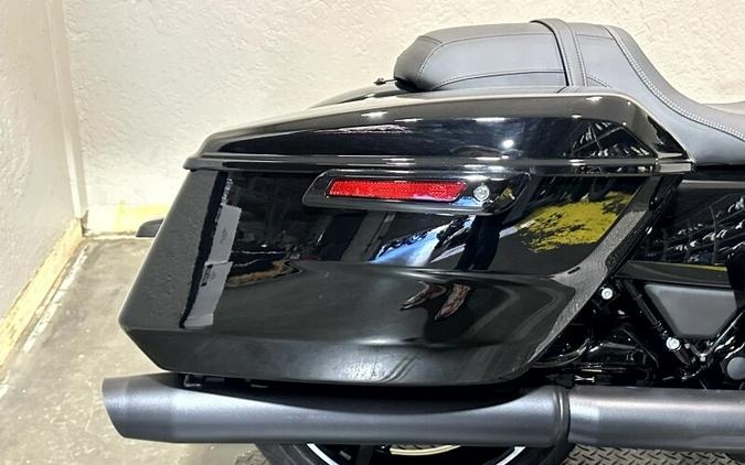 Harley-Davidson® Street Glide® 2026 FLHX 84666725 VIVID BLACK
