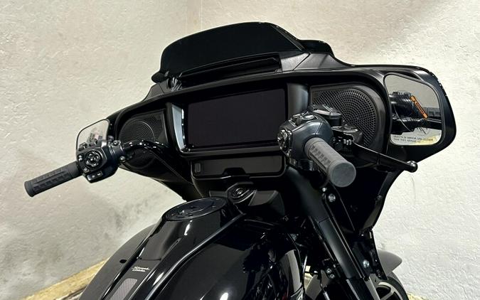 Harley-Davidson® Street Glide® 2026 FLHX 84666725 VIVID BLACK