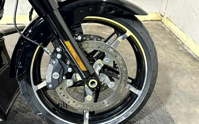 Harley-Davidson® Street Glide® 2026 FLHX 84666725 VIVID BLACK