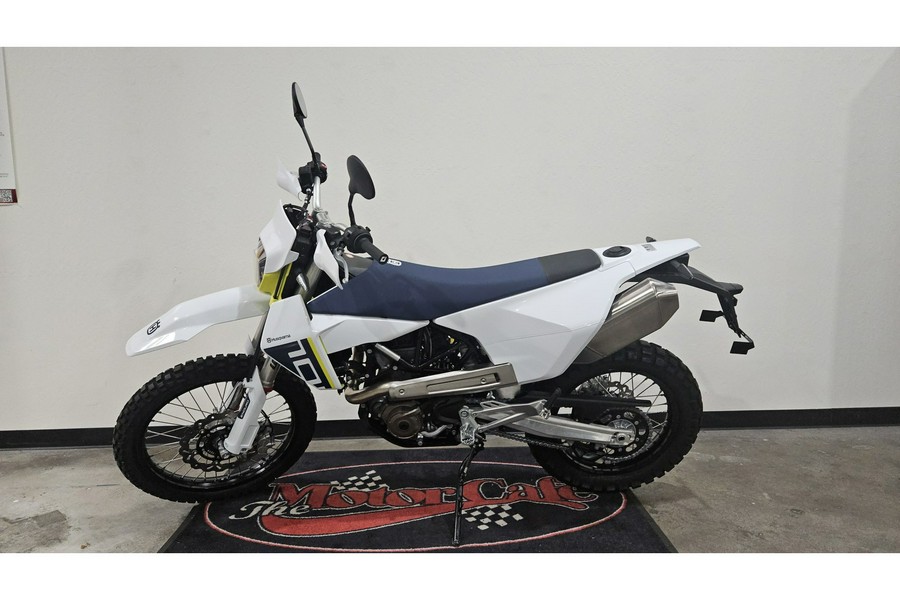 2027 701 ENDURO - Husqvarna Motorcycles