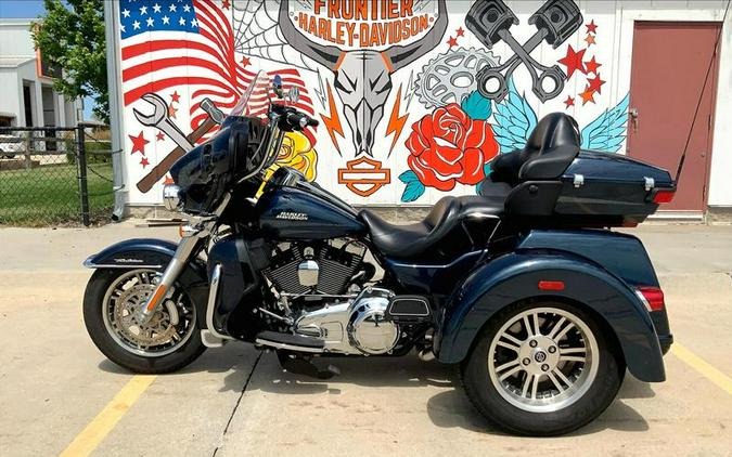 2016 Harley-Davidson® FLHTCUTG - Tri Glide® Ultra