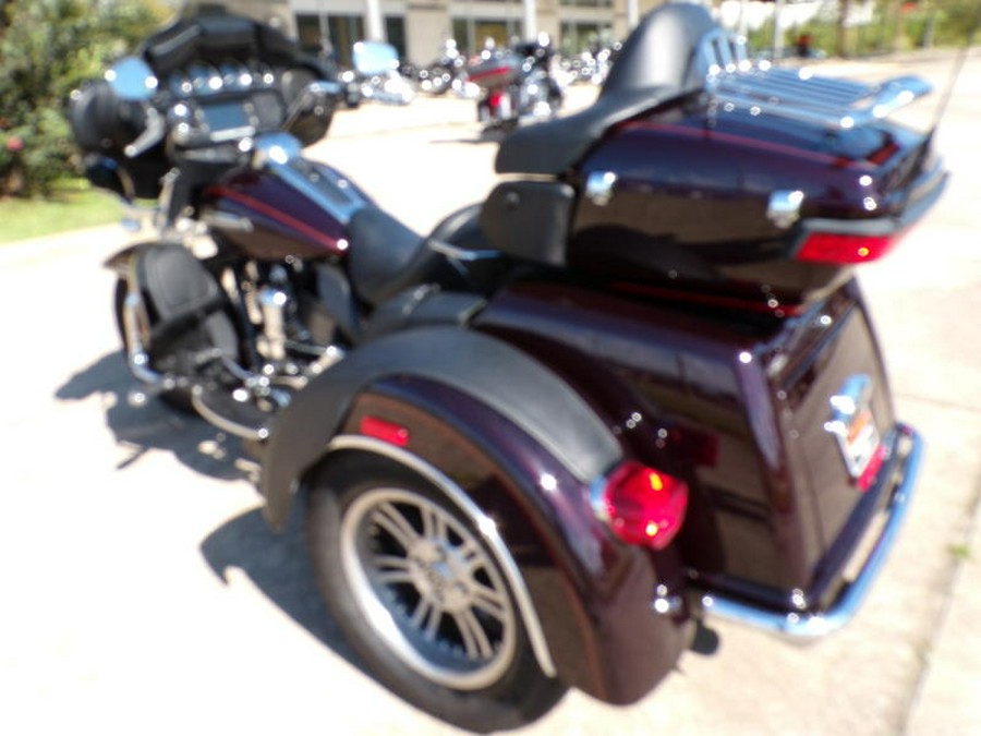 2014 Harley-Davidson® FLHTCUTG - Tri Glide® Ultra