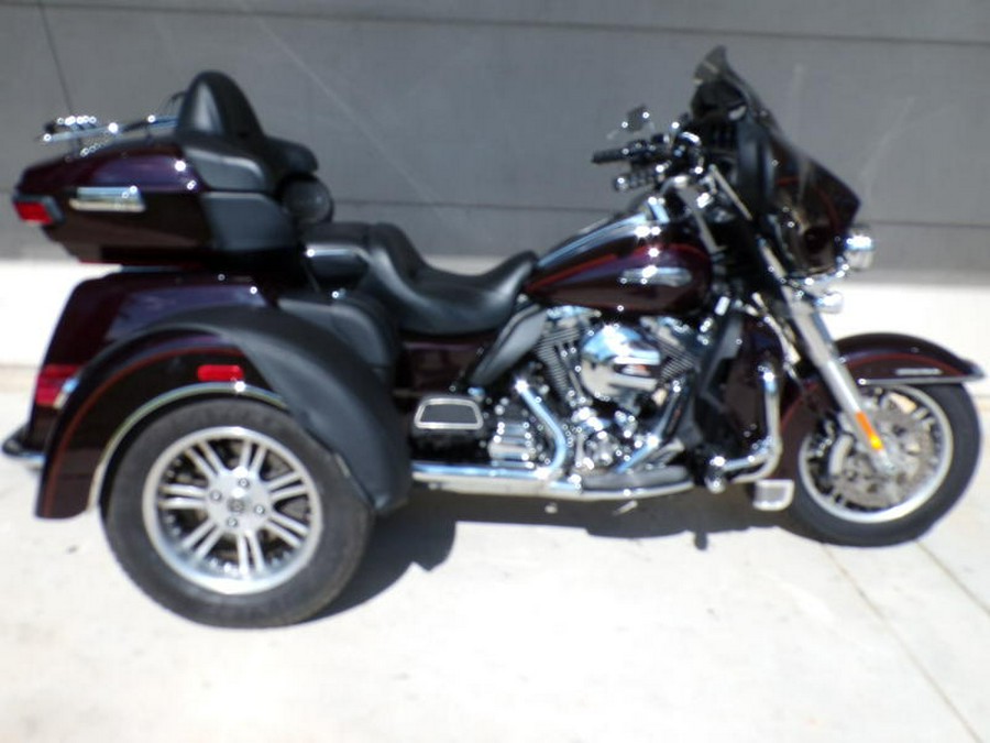 2014 Harley-Davidson® FLHTCUTG - Tri Glide® Ultra