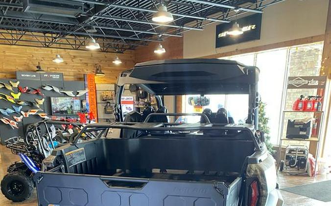 2026 Can-Am® Commander X mr 1000R Dark Wildland Camo