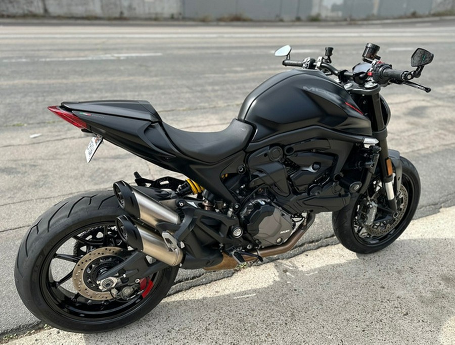 2022 Ducati MONSTER PLUS