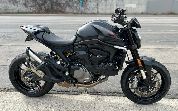 2022 Ducati MONSTER PLUS