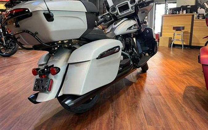 2023 Indian Motorcycle Roadmaster® Dark Horse®