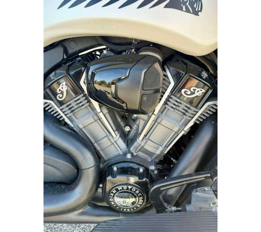 2020 Indian Challenger Dark Horse White Smoke