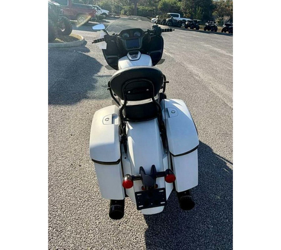 2020 Indian Challenger Dark Horse White Smoke